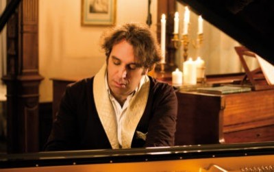 20190706_Chilly_Gonzales_2_full-398x250.jpg